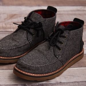 Men’s TOMS Charcoal Chukka boots size 9